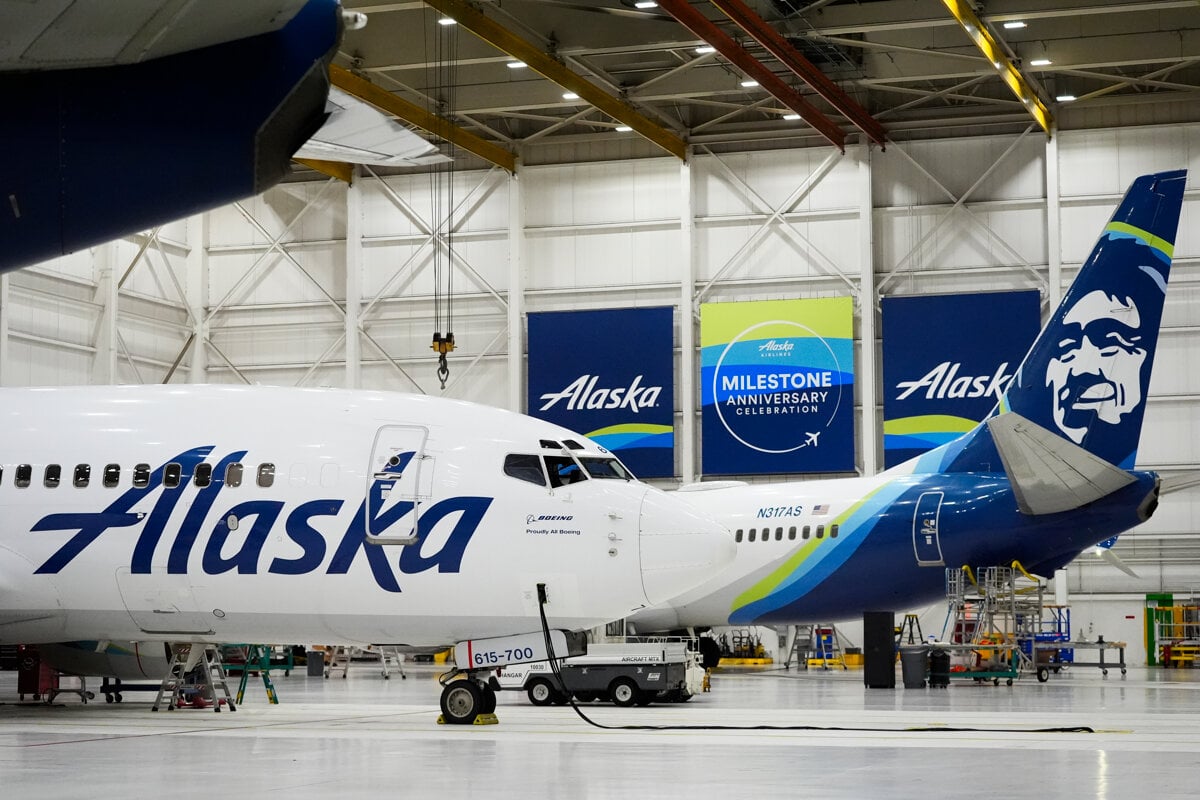 Alaska Airlines pozastavila lety kvoli vypadku IT systemov