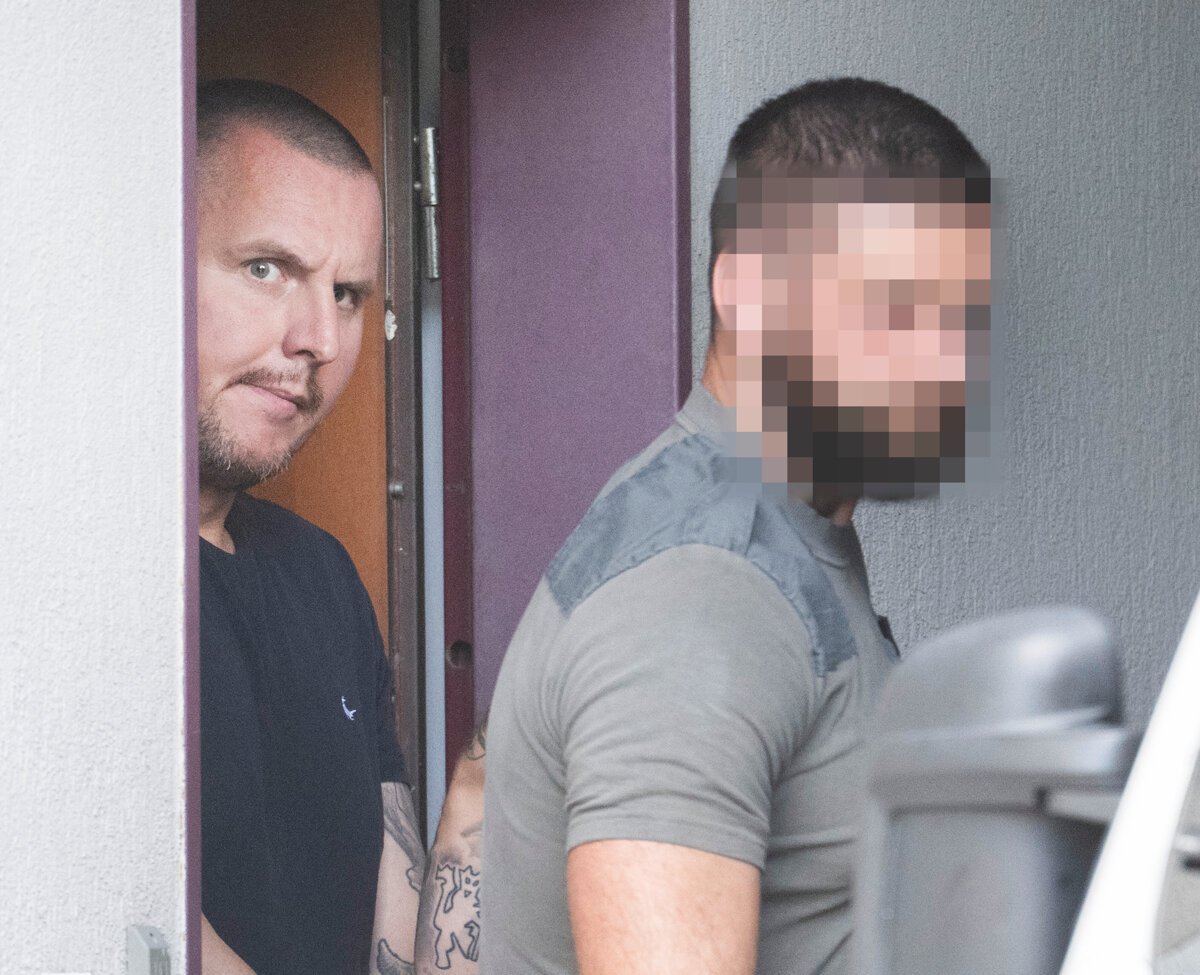 Bez milosti a tolerancie Bombic si brusi zuby na Smer vo vazbe ho navstivil Zoroslav Kollar