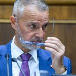 Hlas podpori novelu ustavy napriek neuspesnemu pozmenovaku