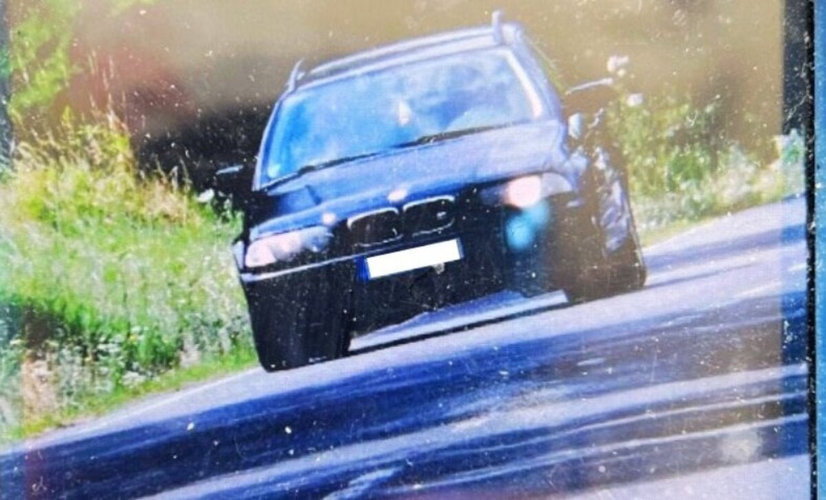 Po dedine sa na aute rutil rychlostou 172 km h