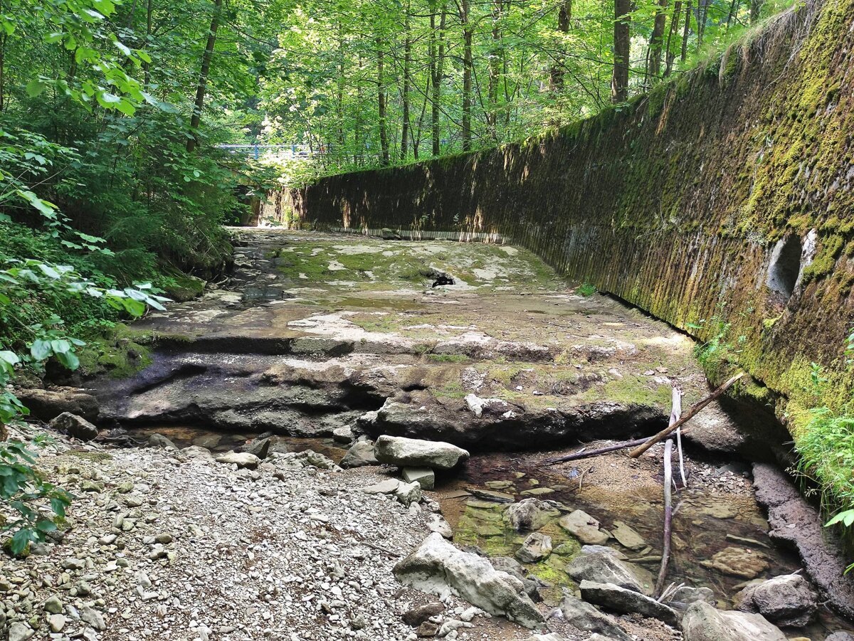 Rieka Rajcanka opat vyschla odbornici varuju