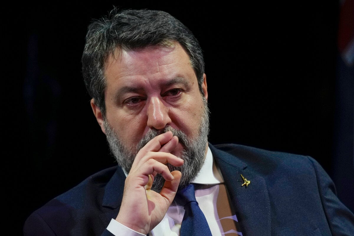 Salviniho oslobodili prokurator sa odvolal Minister sa znovu postavi pred sud