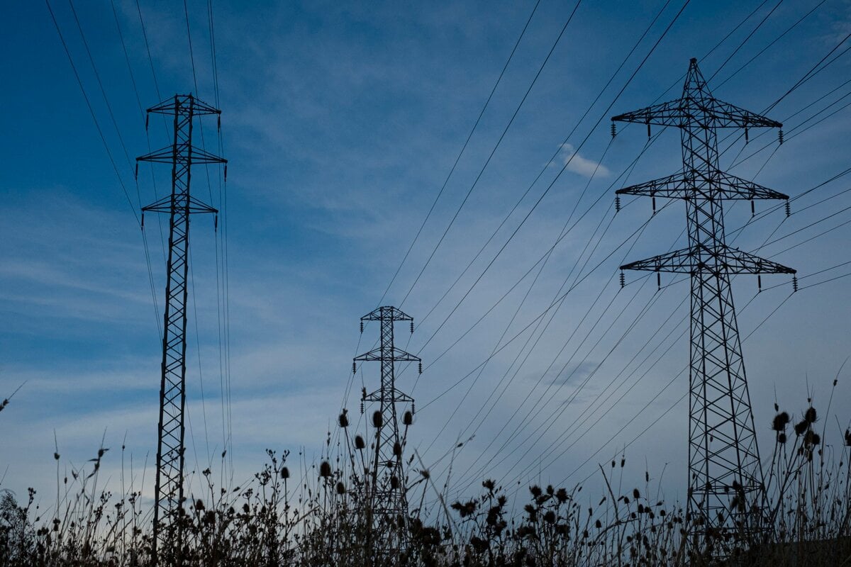 Trhove ceny elektriny a zemneho plynu vzrastli