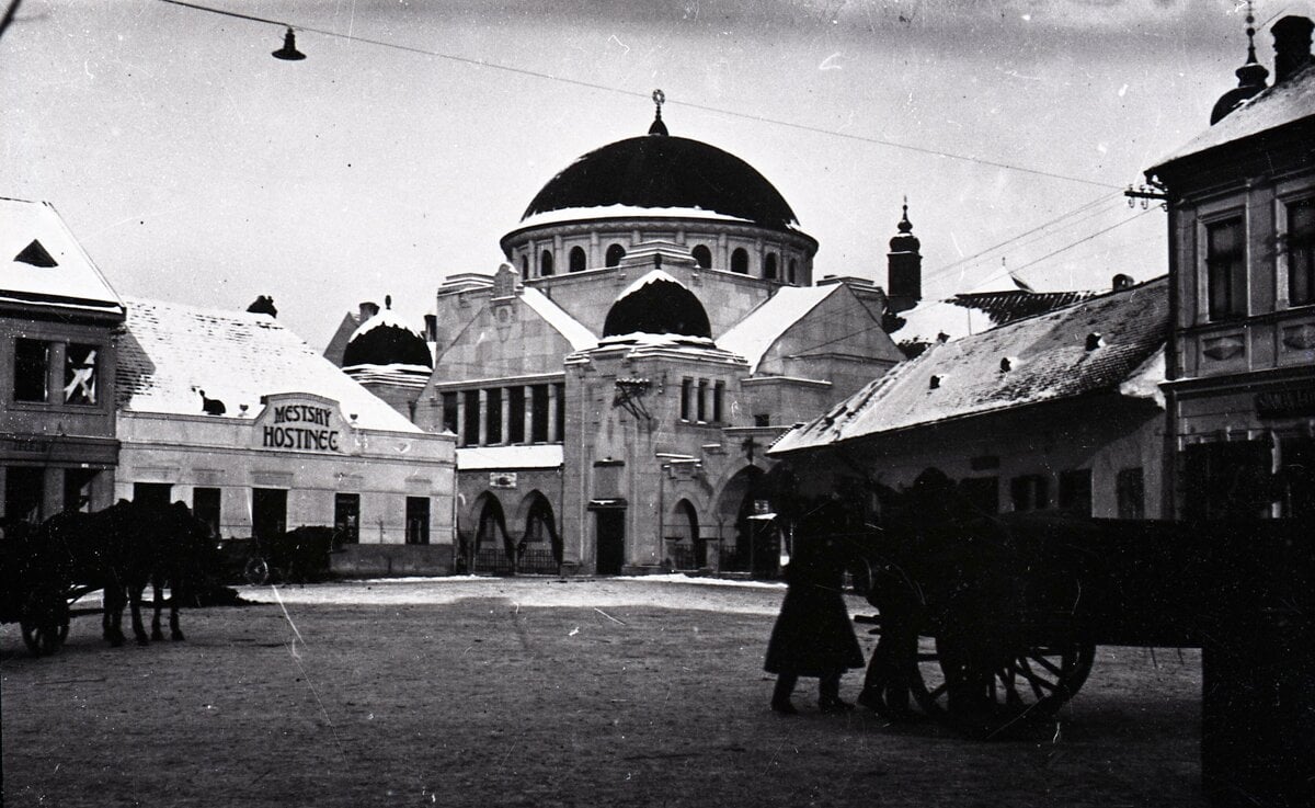 Turci trhy a Tiso Sturovo namestie v Trencine zazilo sceny ako z filmu 300