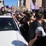 Argentinsky prezident Milei musel opustit kampan kvoli nasilnym demonstrantom