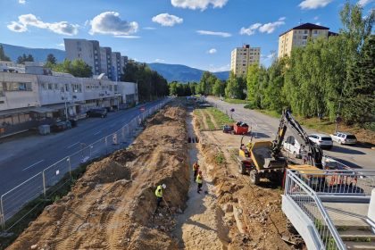 Cesta cez mesto bude pomalsia prace na teple potrvaju este niekolko tyzdnov