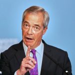 Farage predstavil plan hromadneho vyhostenia ziadatelov o azyl