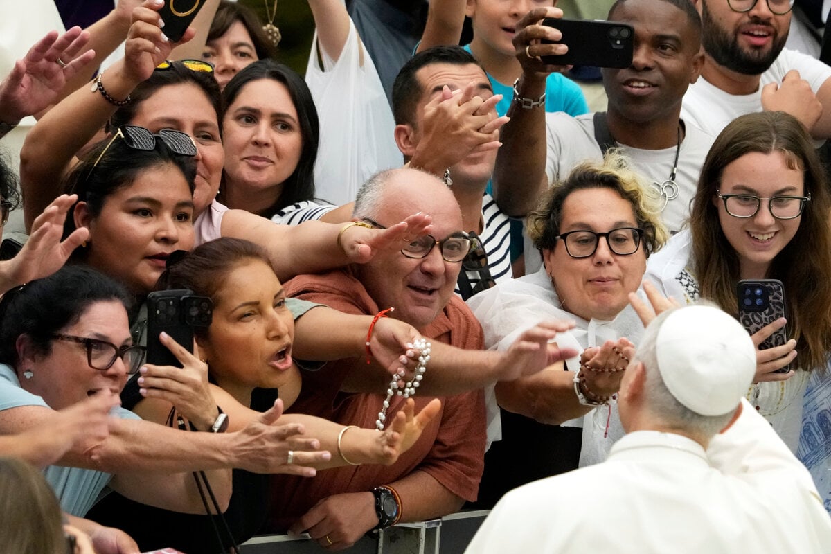 Horucavy zasiahli aj Vatikan papezska audiencia v Sale Pavla VI