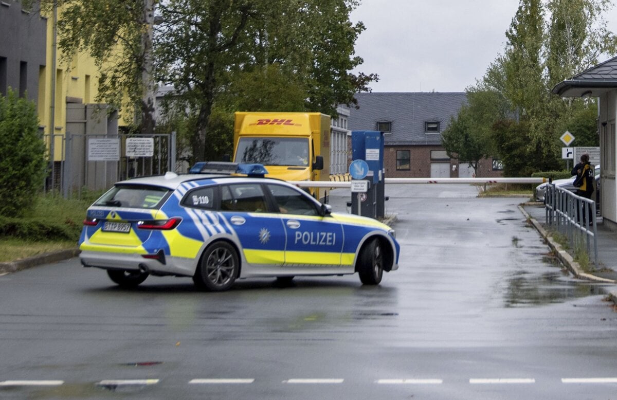 Nemecka policia vykonava prehliadky kvoli motorkarskym gangom
