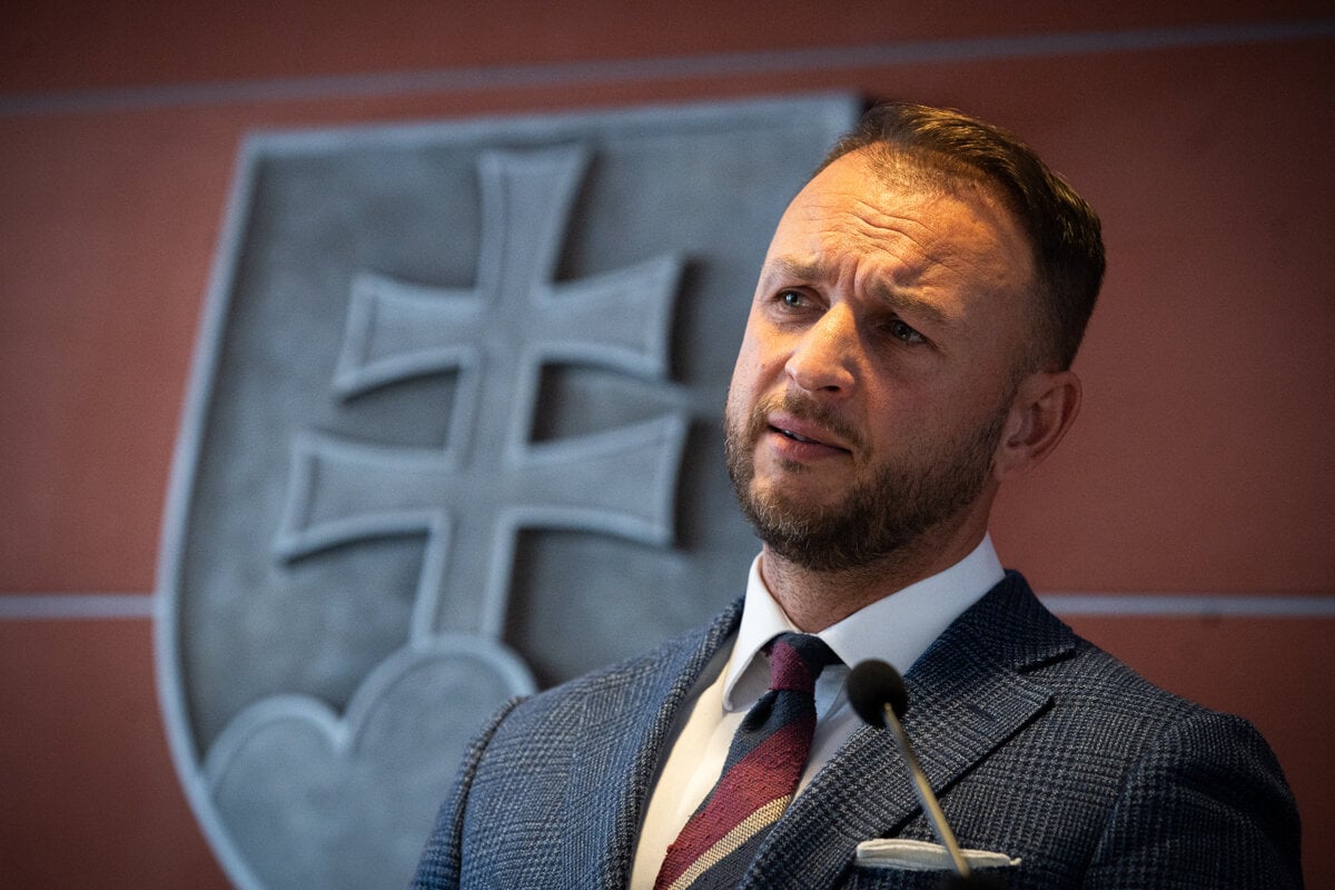 Policajti maju k dispozicii modernizovane pracoviska techniky