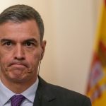 Spanielsky premier slubil klimaticky pakt pocas navstevy regionu zasiahnuteho poziarmi