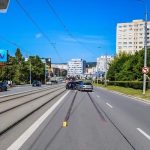 V Kosiciach sa zrazilo policajne auto a styri dalsie Policajt skoncil v nemocnici