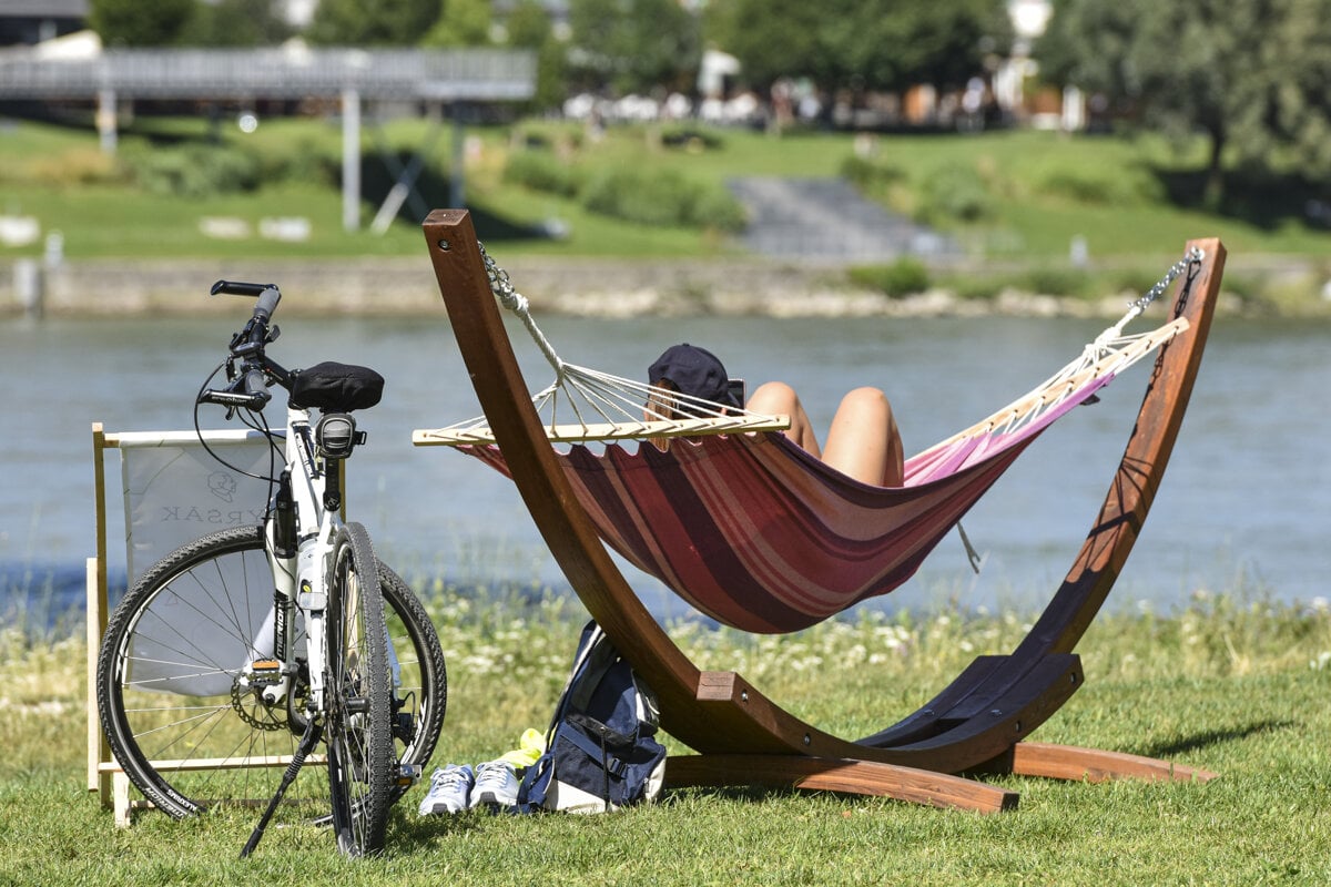 V pondelok sa ochladi stred tyzdna prinesie teplo