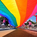 Vo svete od roku 2021 klesla verejna podpora tem LGBT