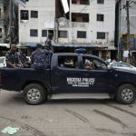 Autobus so svadobcanmi sa v Nigerii zrutil do rieky 19 obeti