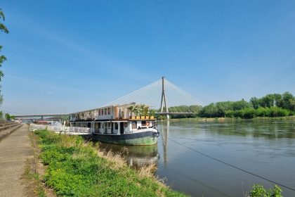 Hladina Visly vo Varsave klesla na minimum