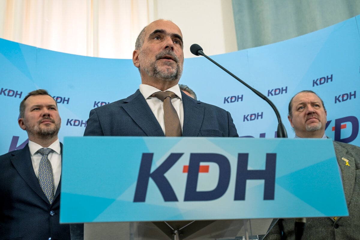 KDH chce ponechat obciam zakaz herni a zdanit hazard