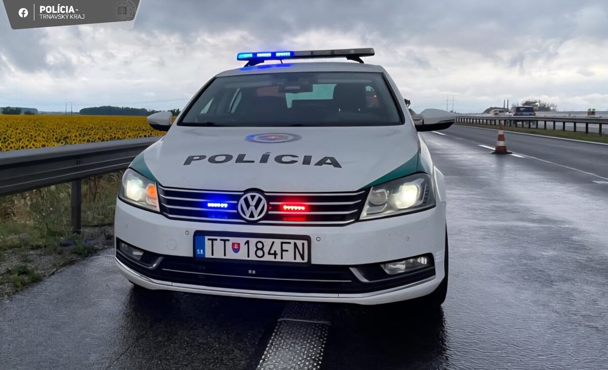Policajti nasadili dron na soferov pokuty rozdali