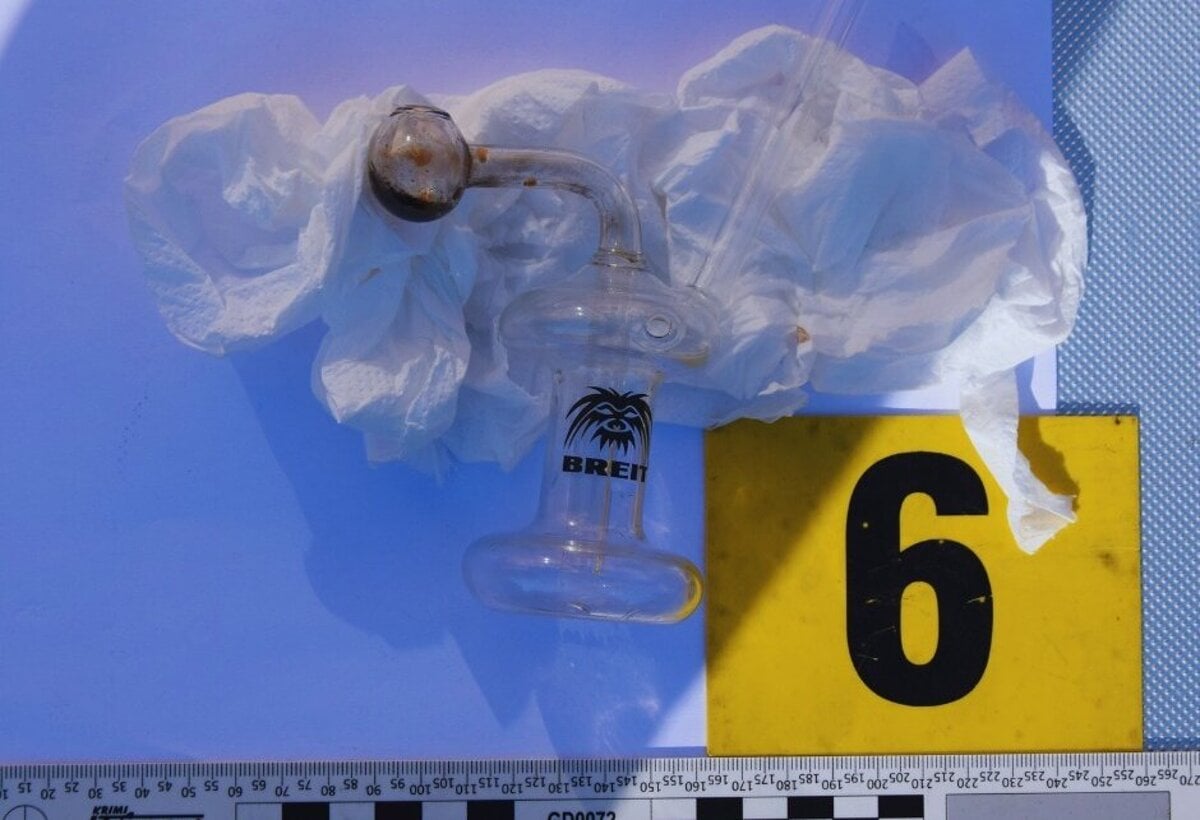 Policajti opat hladali drogy v domoch