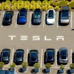 Problemy Tesly s predajom na europskych trhoch pokracovali