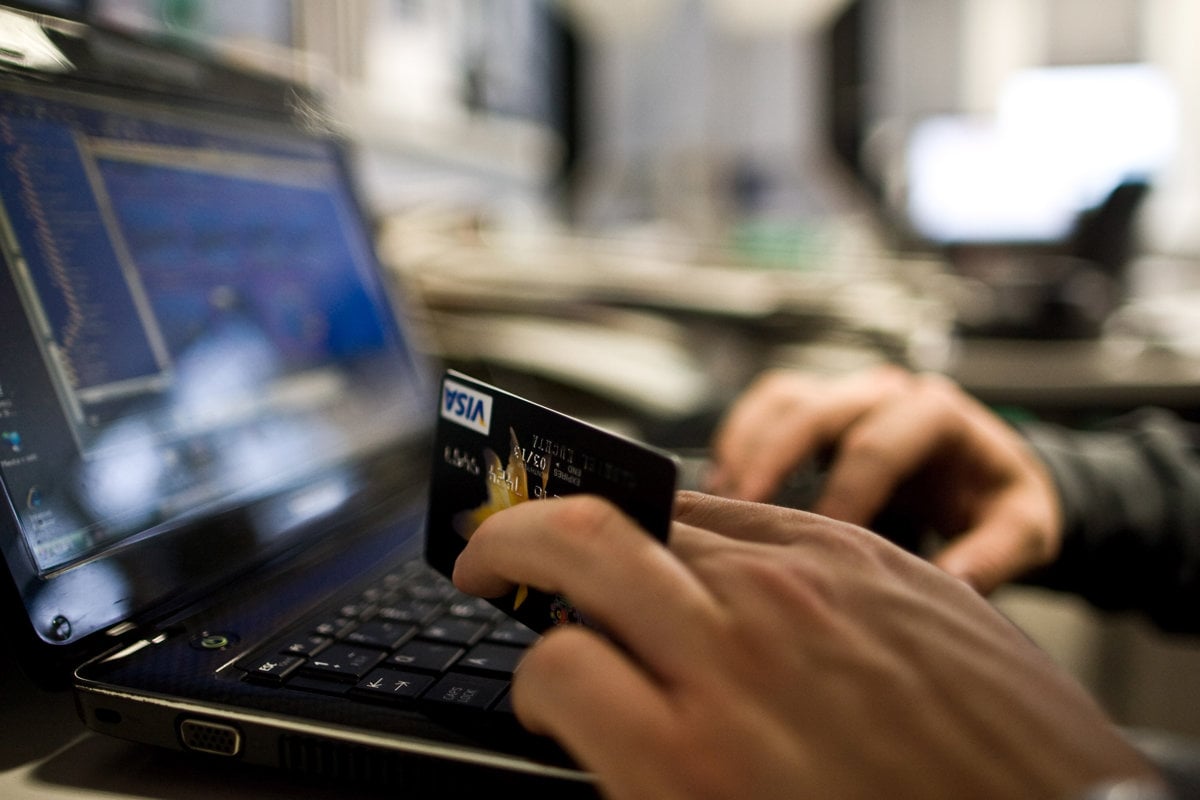 V online formularoch ma predajca od kupujuceho ziadat iba nevyhnutne udaje