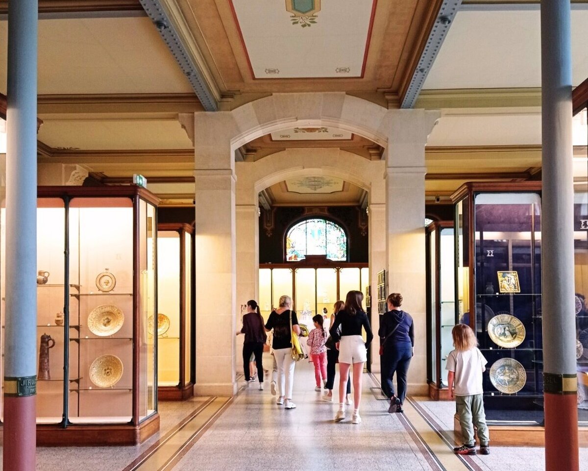 Z francuzskeho muzea ukradli porcelan za 95 miliona eur