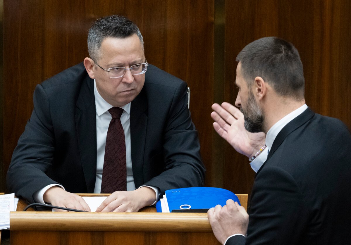 Agentura S P potvrdila Slovensku rating A plus s negativnym vyhladom