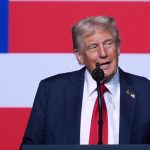 Biely dom odmieta papezovu kritiku imigracnej politiky USA