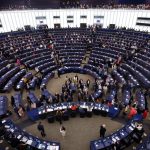 Europarlament schvalil pravidla na obmedzenie znecistenia plastmi