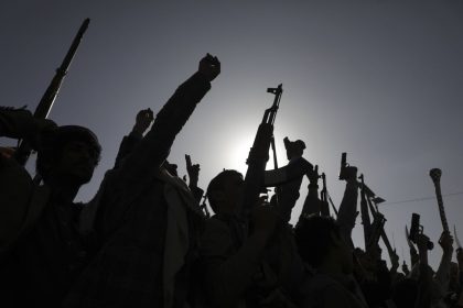 Iranom podporovani jemenski povstalci zadrziavaju 20 zamestnancov OSN