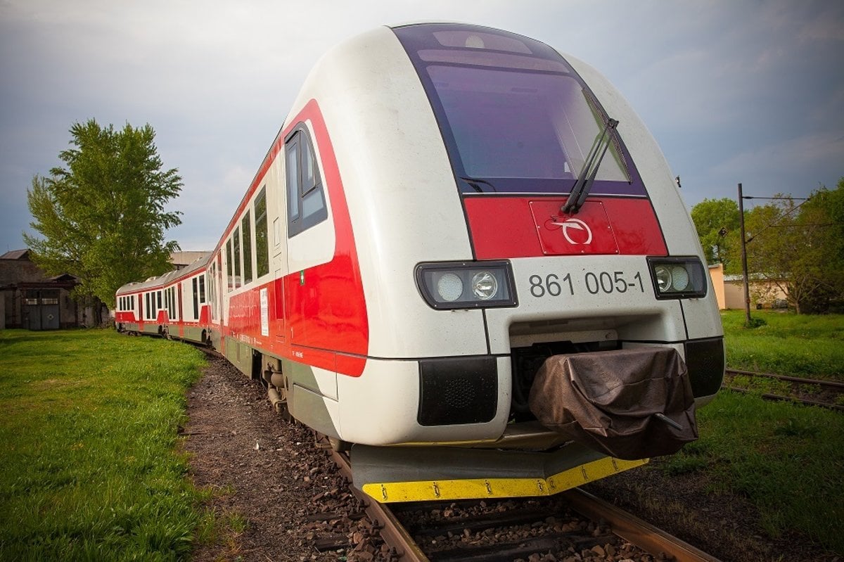 Jednu z najstarsich zeleznicnych trati v krajine obnovuju