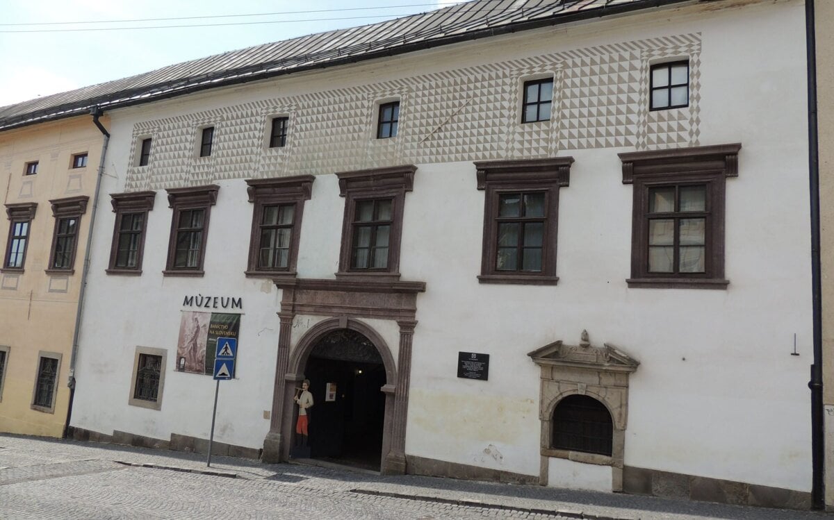 Konsolidacia v muzeu ohrozuje jeho buducnost