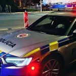 Muz zautocil harpunou obet bodol do krku