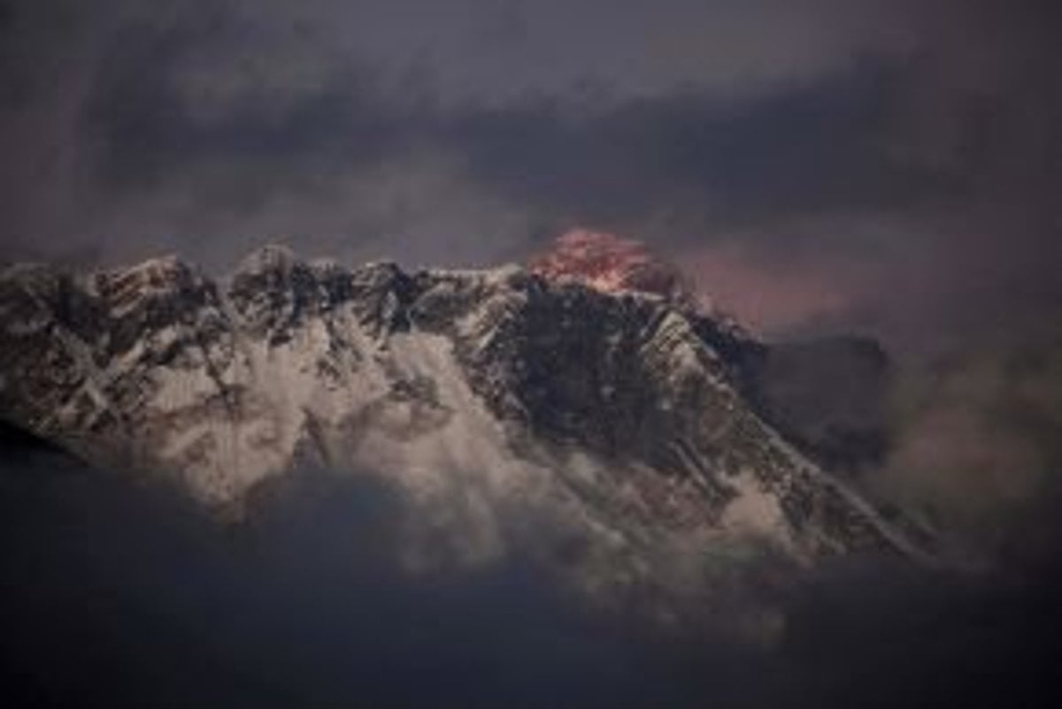 Okolie Mount Everestu je zatvorene po snezeni