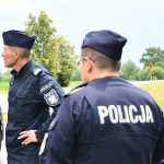 Trinastrocny chlapec isiel v Polsku bicyklom za dievcatom z internetu