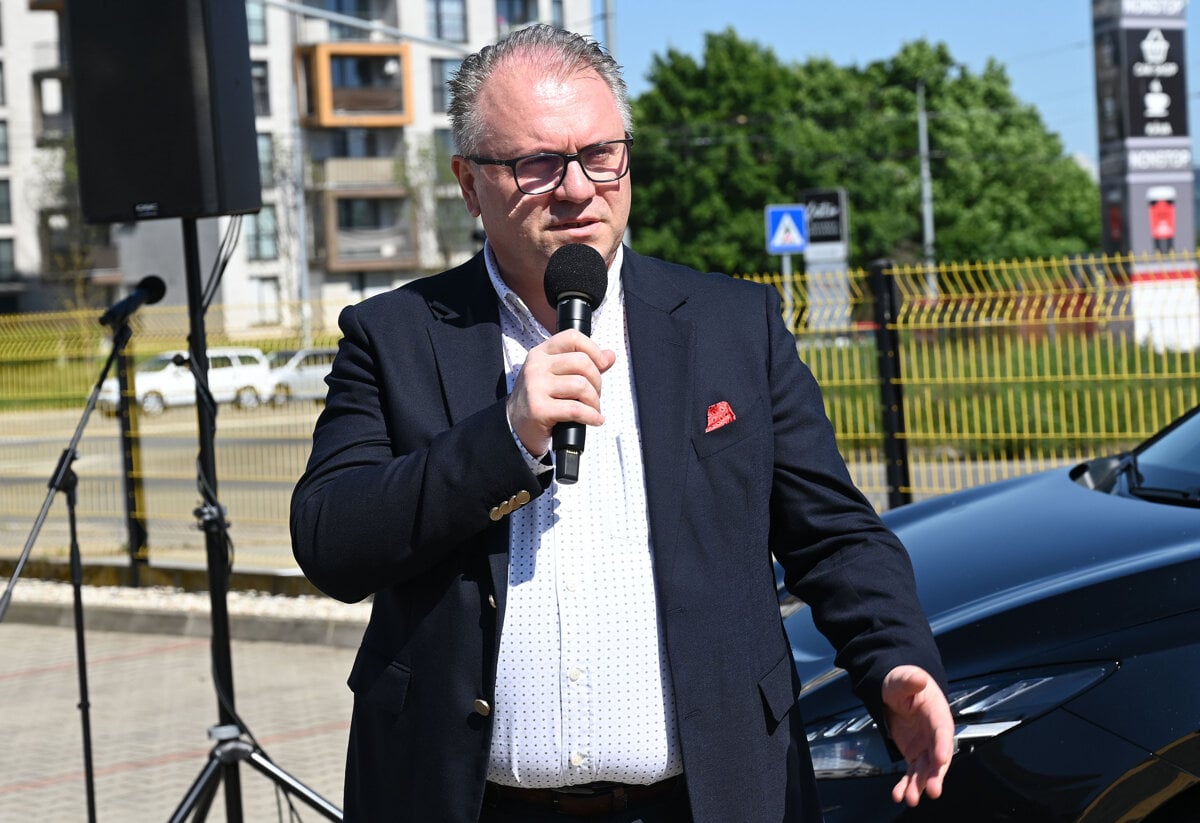 Ferencz nevydrzal ani tri tyzdne statne lesy maju opat noveho sefa