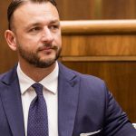 Hlas ma podla Sutaja Estoka viacero kandidatov na podpredsedu vlady