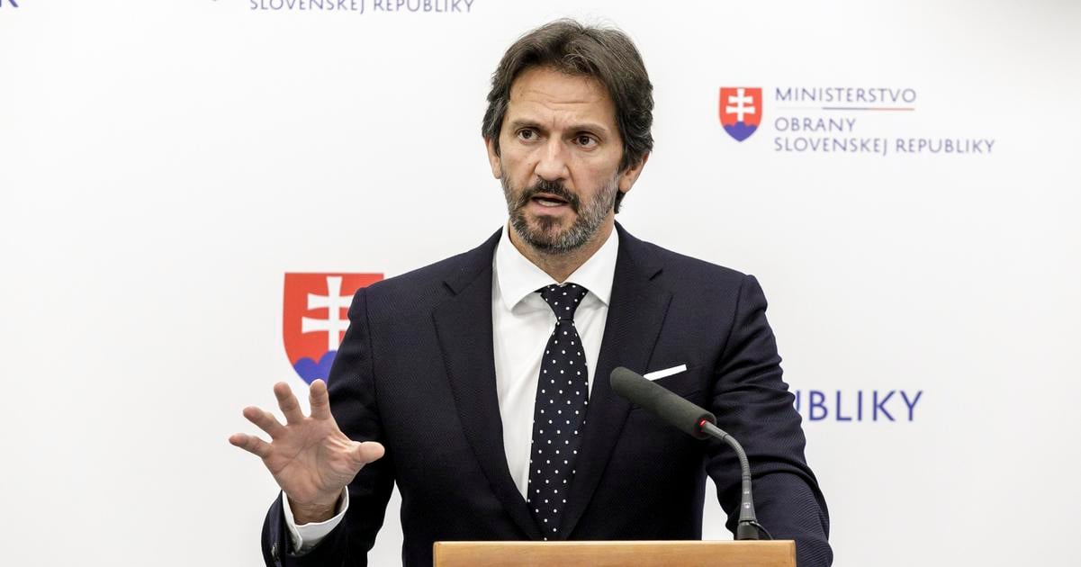 Kalinak vo Vietname rokoval o obranej spolupraci