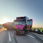 Na dialnici D1 smerom na Bratislavu su blokovane dva pruhy