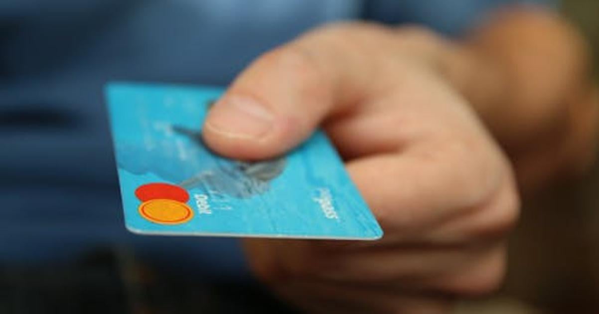 Na sude skoncili po nakupe s ukradnutou kartou