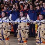 Navrat tajkonautov na Zem odlozili z dovodu odpadu