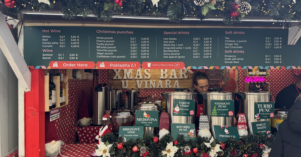 Pecena klobasa za 9 eur na Vianocnych trhoch