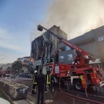 Pri pozari skladu s parfumami v Turecku zahynulo sest ludi