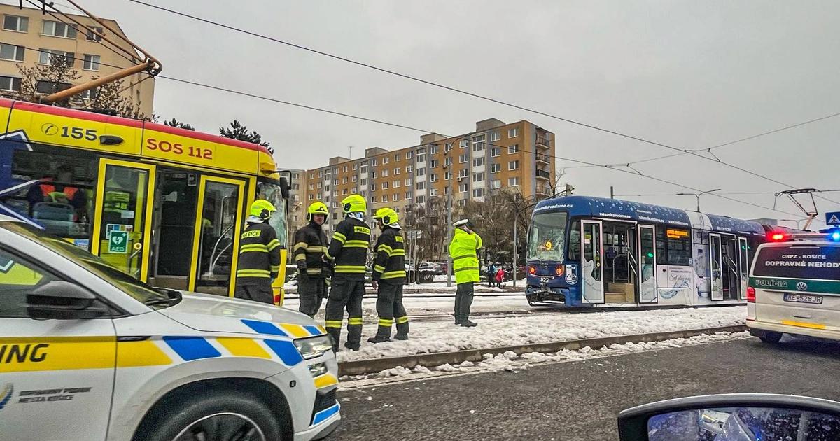 V Kosiciach sa zrazili elektricky hlasia zranenych