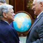 Lukasenko slubil zakrocit proti balonom prelietavajucim do Litvy