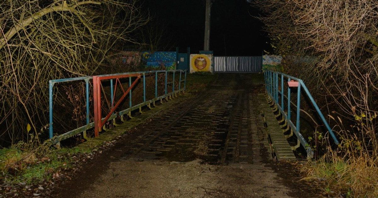 Policia Mladi lupici vylakali muza na stretnutie potom ho zbili a olupli