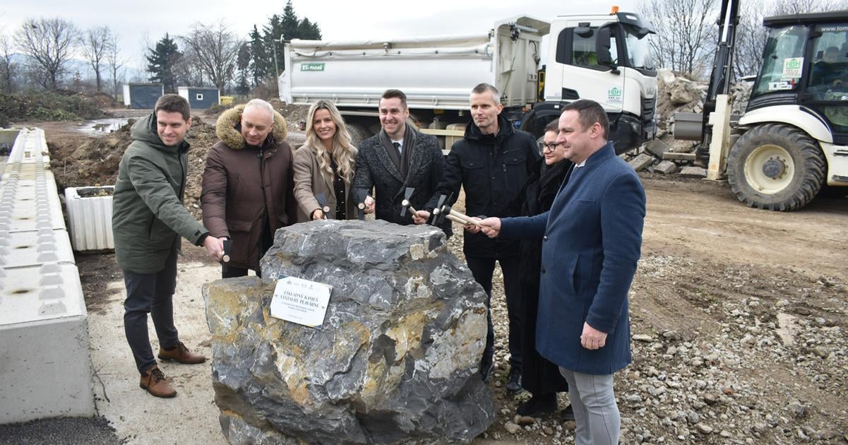 V Dubnici nad Vahom zacali vystavbu plavarne