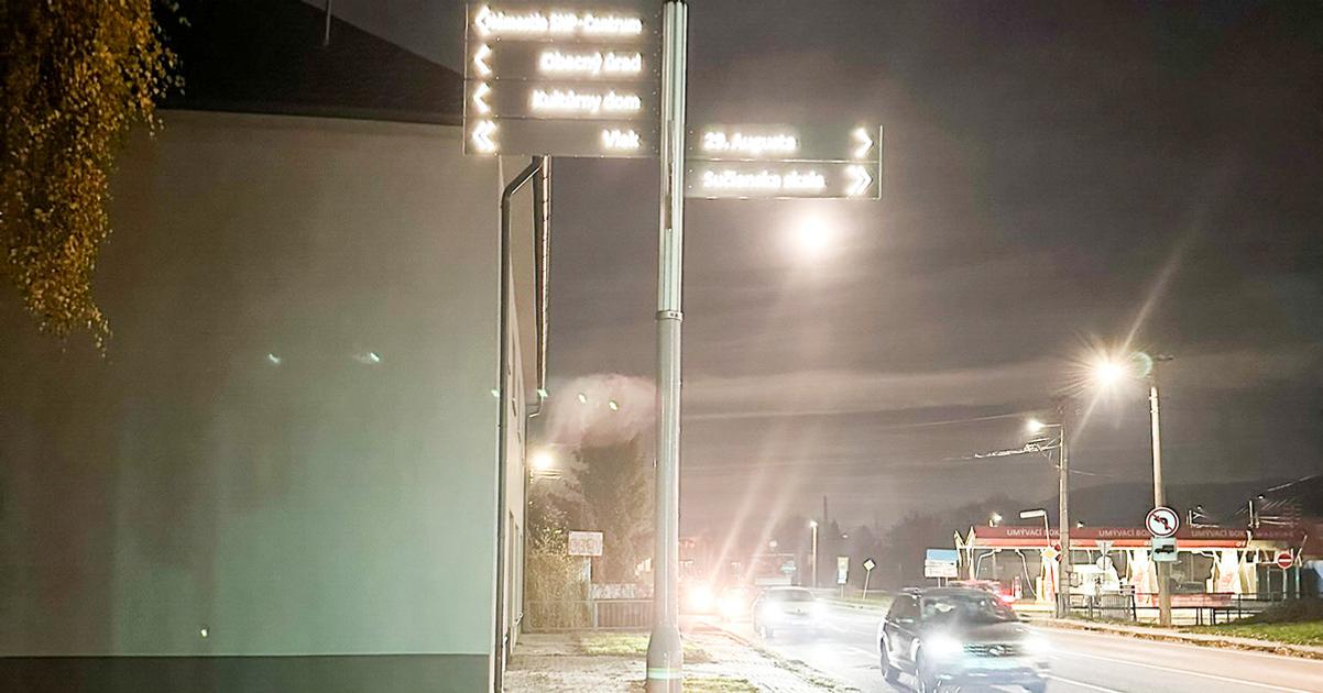 V Sucanoch svieti novinka orientacne stlpy ukazu cestu aj po tme