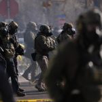 Americka vlada celi tlaku kvoli druhemu dodatku ustavy Opatrni su uz aj Trumpovi priaznivci