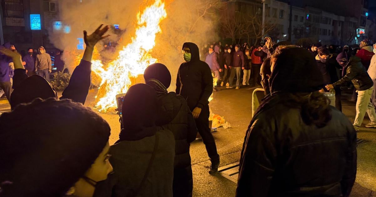 Expert na Blizky vychod Americky zasah by Iran rozkyval rezim vsak nemusi padnut